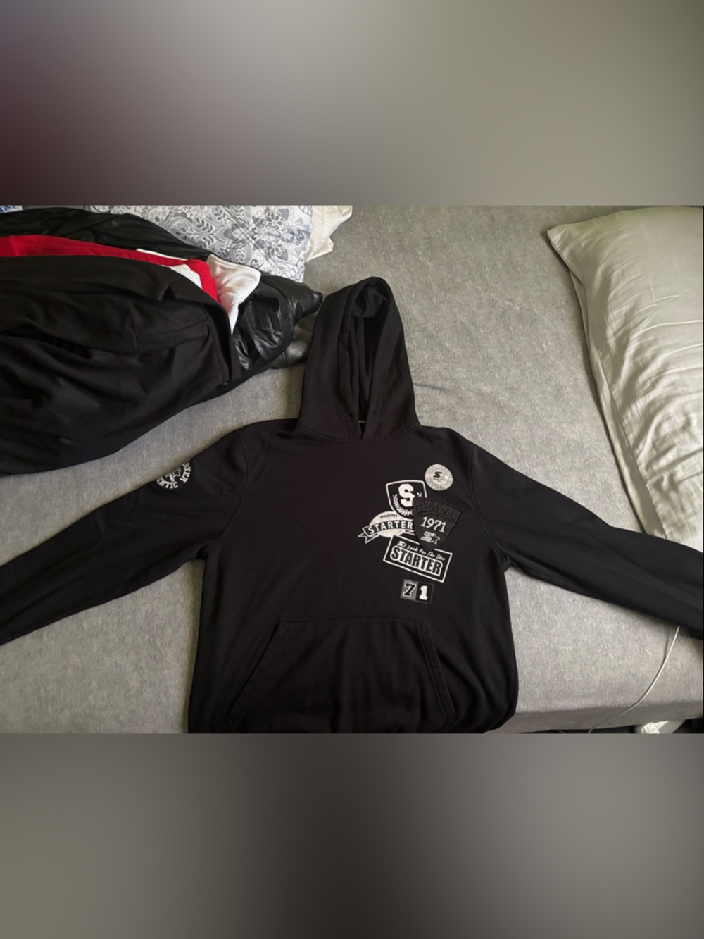 STARTER Black Men’s Zip-Up Hoodie with White Logo Patches